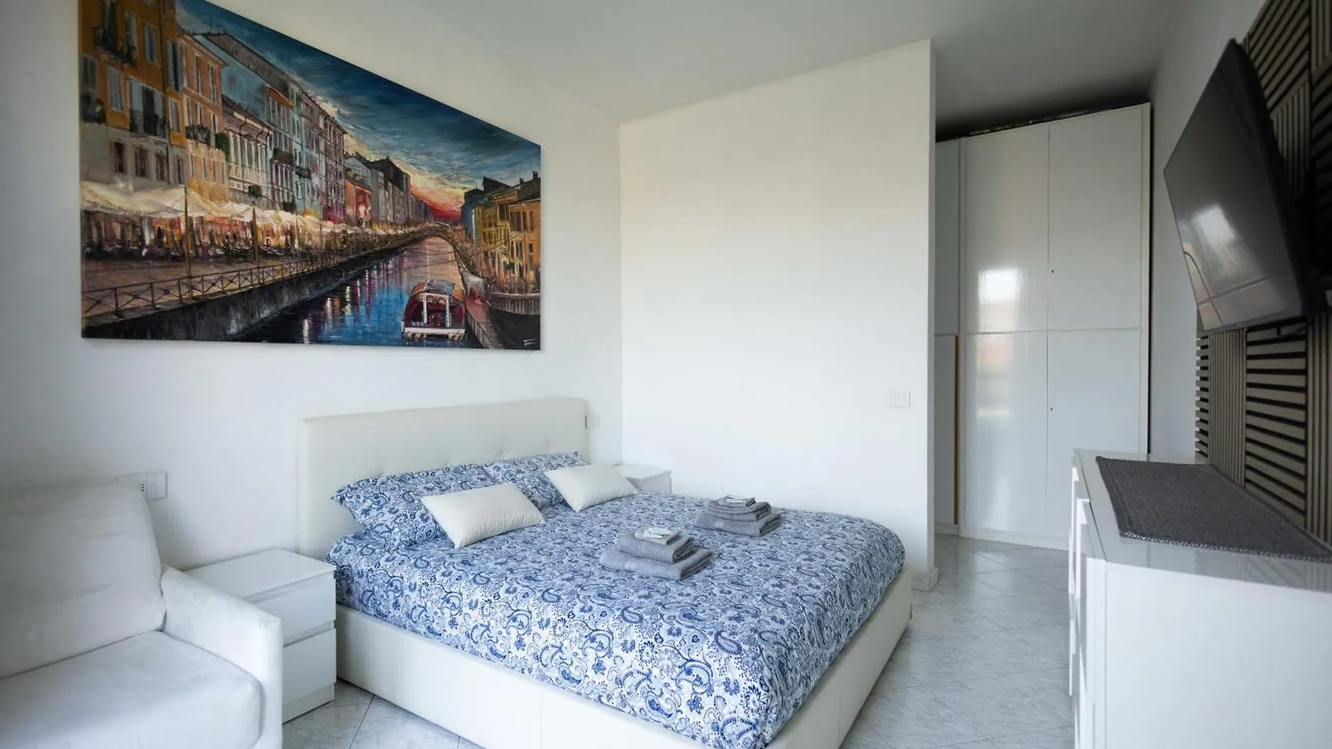 Spazioso Appartamento Con Terrazzo Navigli , Bocconi ミラノ イタリア