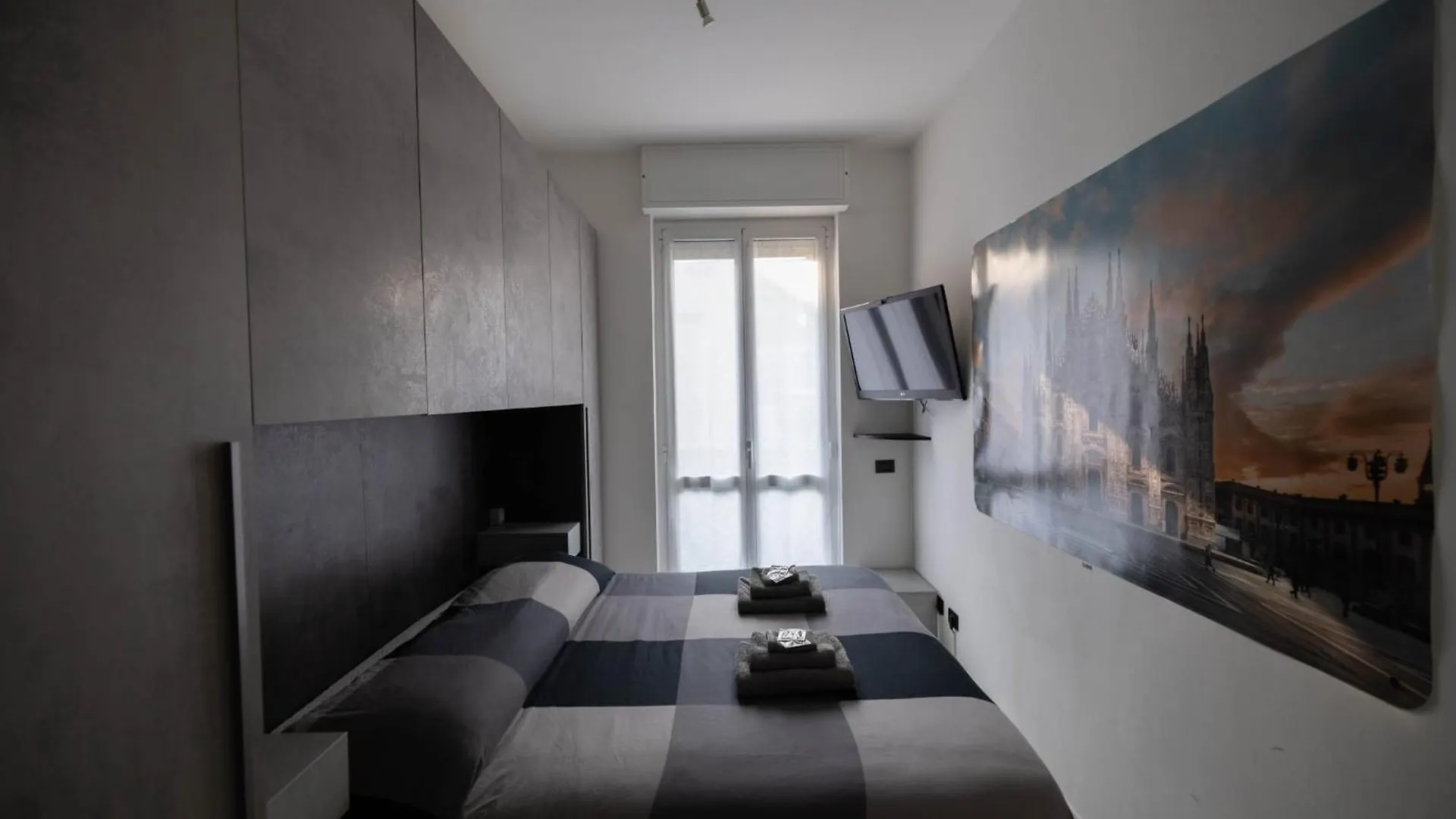 Spazioso Appartamento Con Terrazzo Navigli , Bocconi Milano